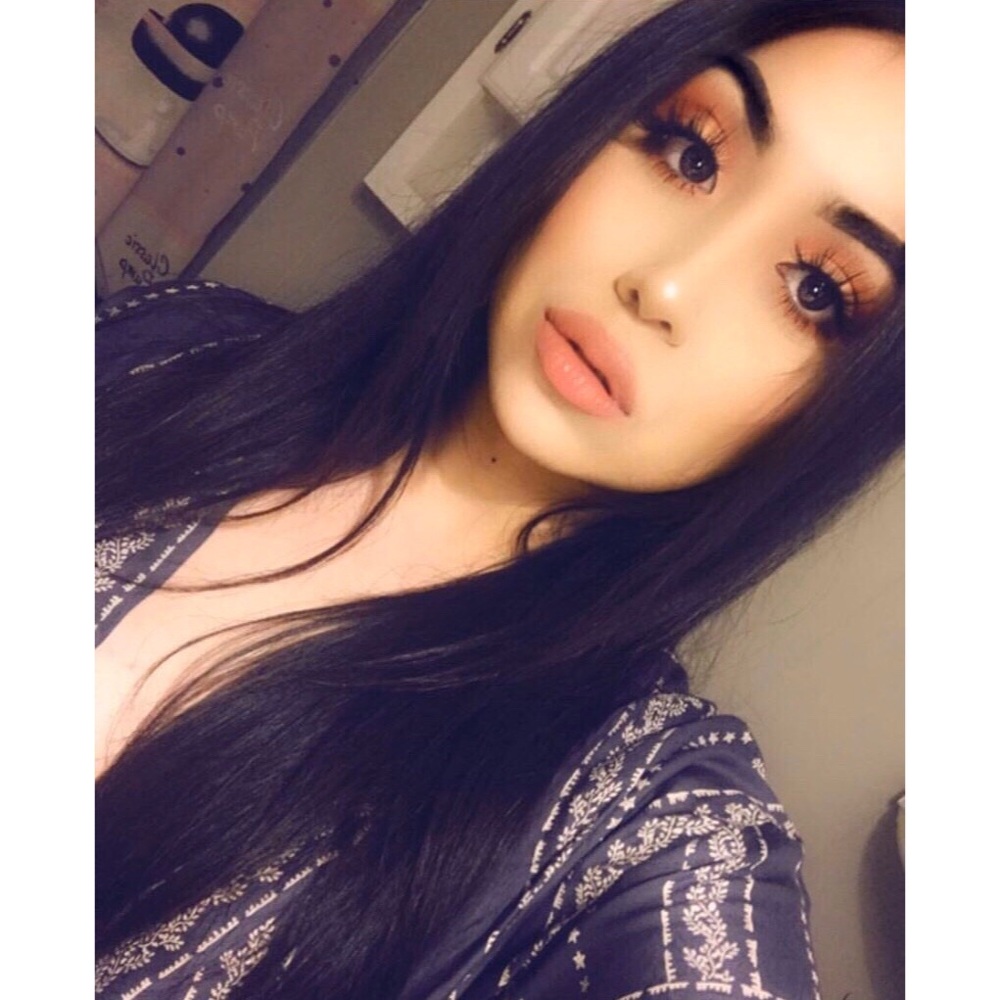 Meet your Posher, Melissa